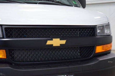 2025 Chevrolet Express 2500