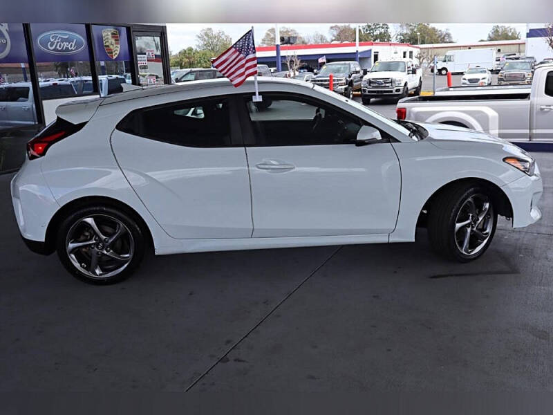 2020 Hyundai Veloster