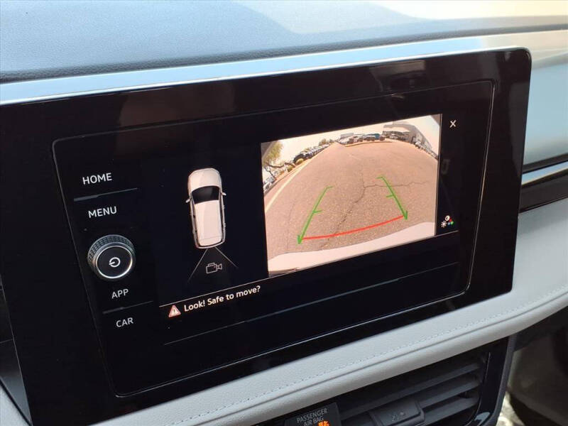 2025 Volkswagen Taos S