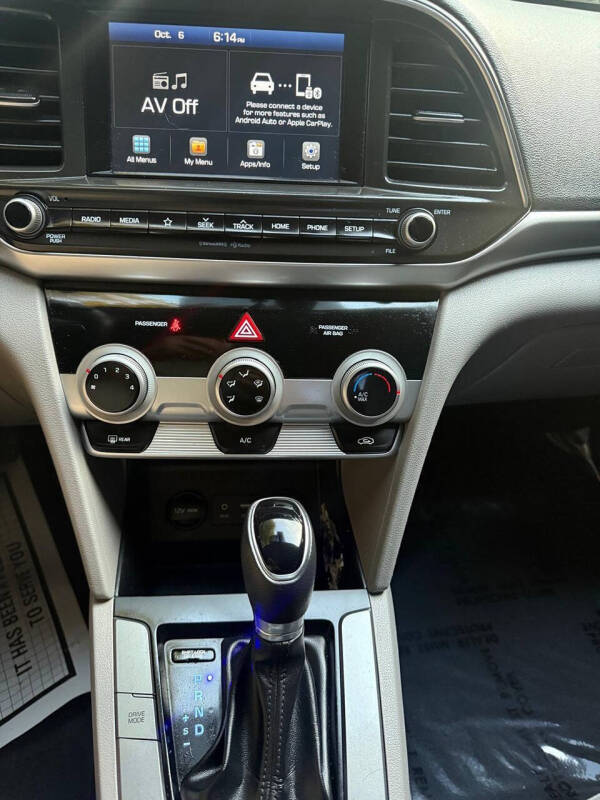 2019 Hyundai Elantra SEL