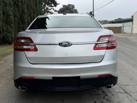 2016 Ford Taurus SEL