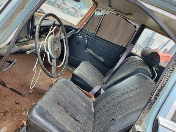 1967 Mercedes-Benz 240-Class