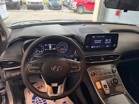 2022 Hyundai Santa Fe SE