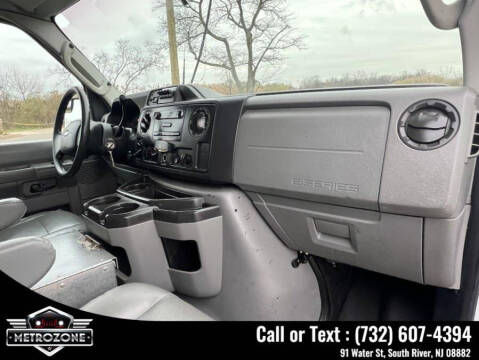 2011 Ford E-Series E-350 SD