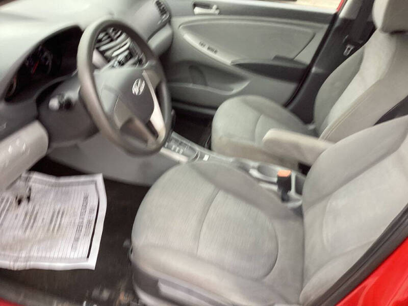 2017 Hyundai Accent SE