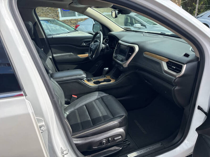 2017 GMC Acadia Denali