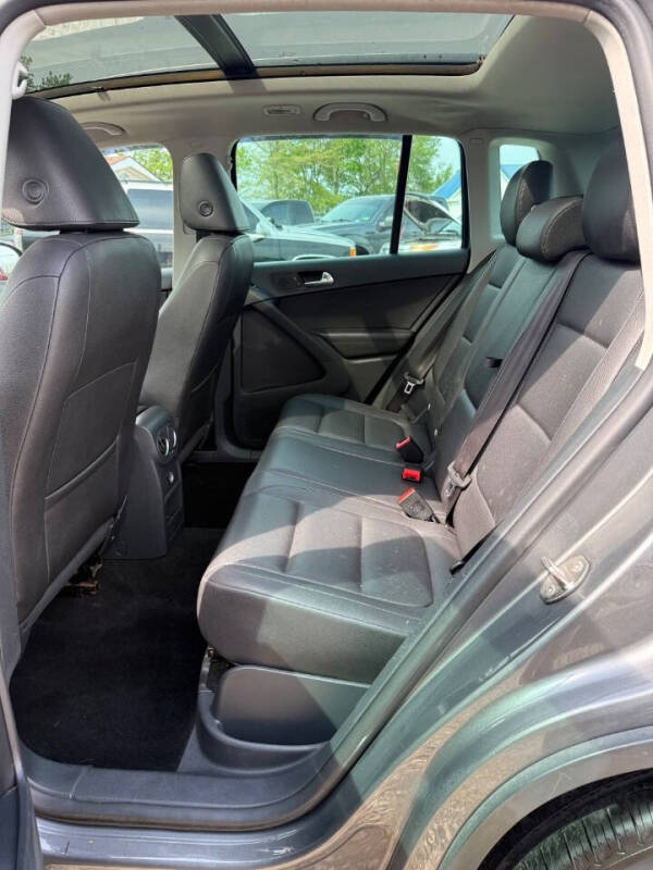 2012 Volkswagen Tiguan SE 4Motion