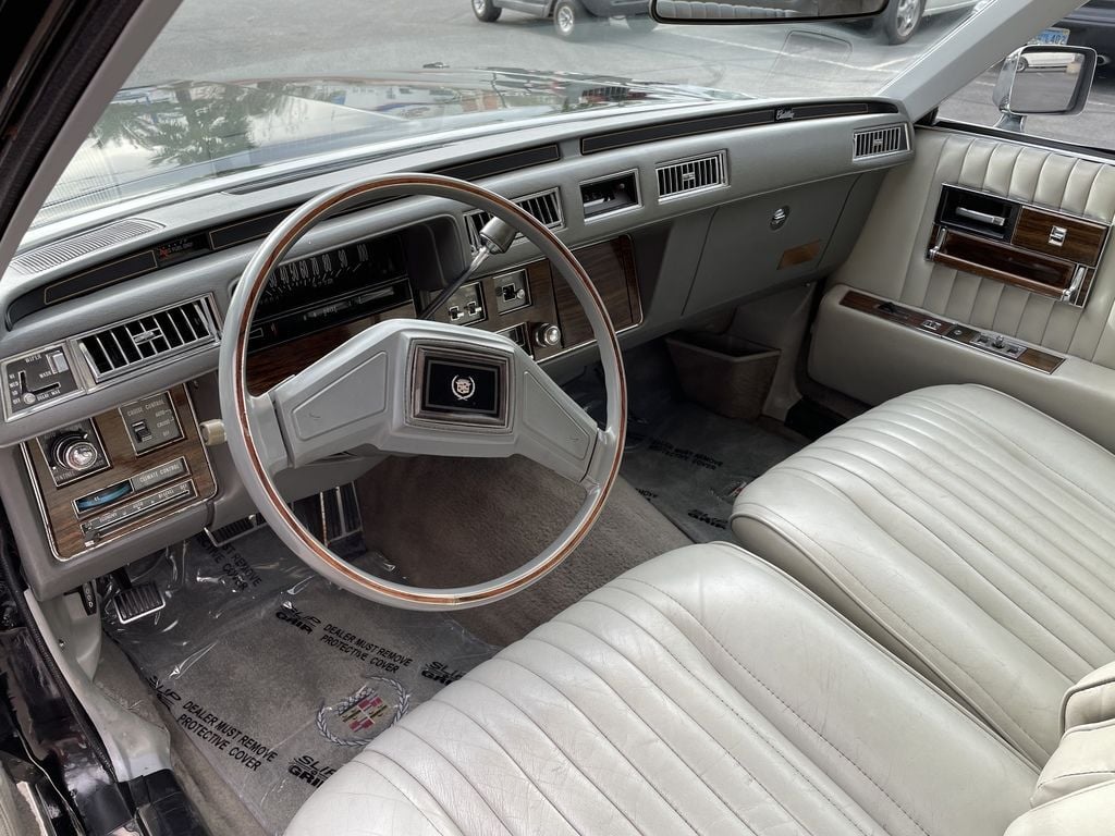 1977 Cadillac San Remo 14