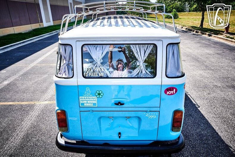 1990 Volkswagen Bus