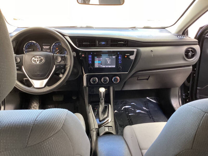 2017 Toyota Corolla LE