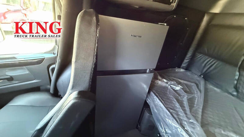 2023 Freightliner Cascadia