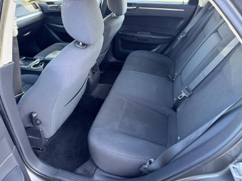 2010 Chrysler 300 Touring