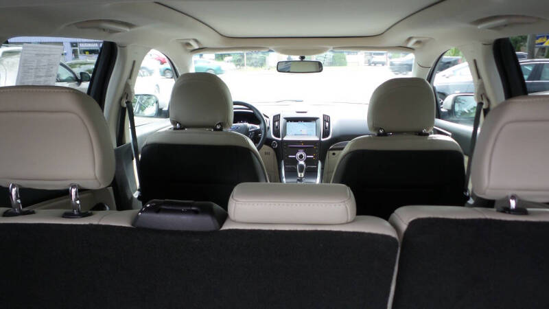 2017 Ford Edge Titanium