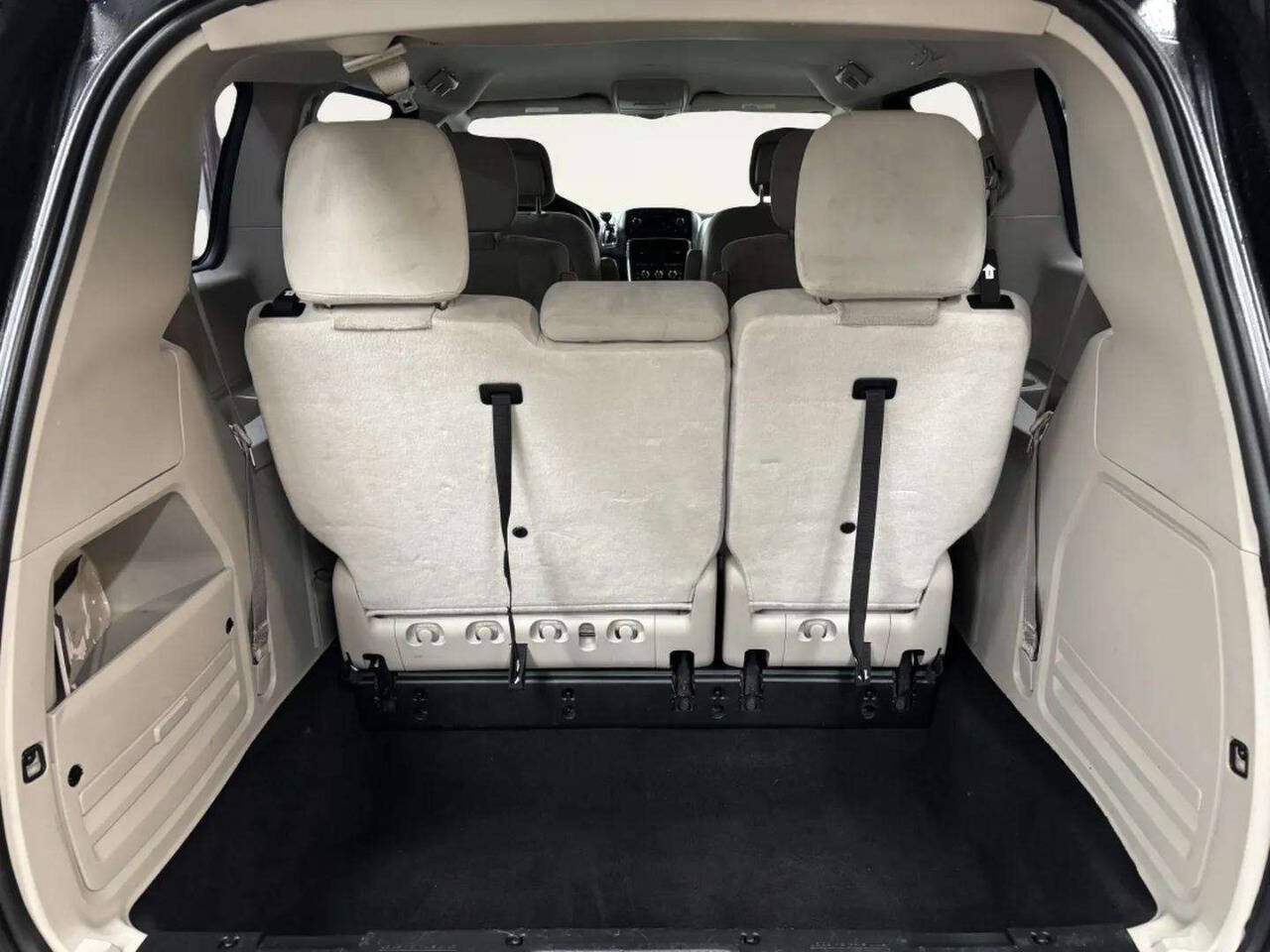 DodgeGrand Caravan6