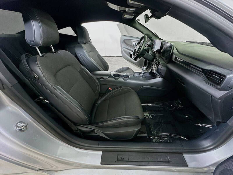 2024 Ford Mustang EcoBoost