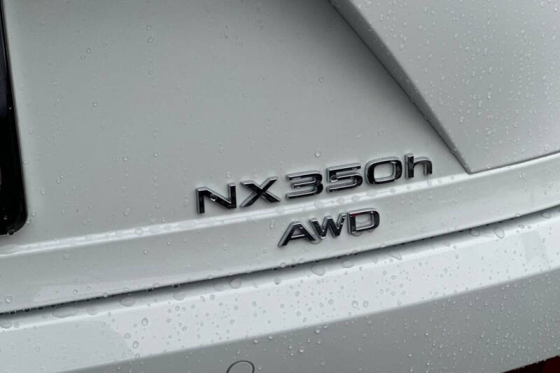 2026 Lexus NX 350h Luxury