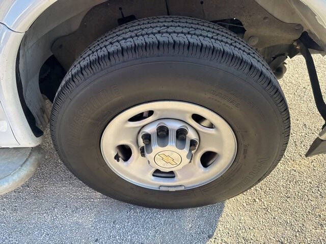 2024 Chevrolet Express 2500