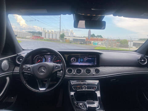 2017 Mercedes-Benz E-Class E 300 4MATIC