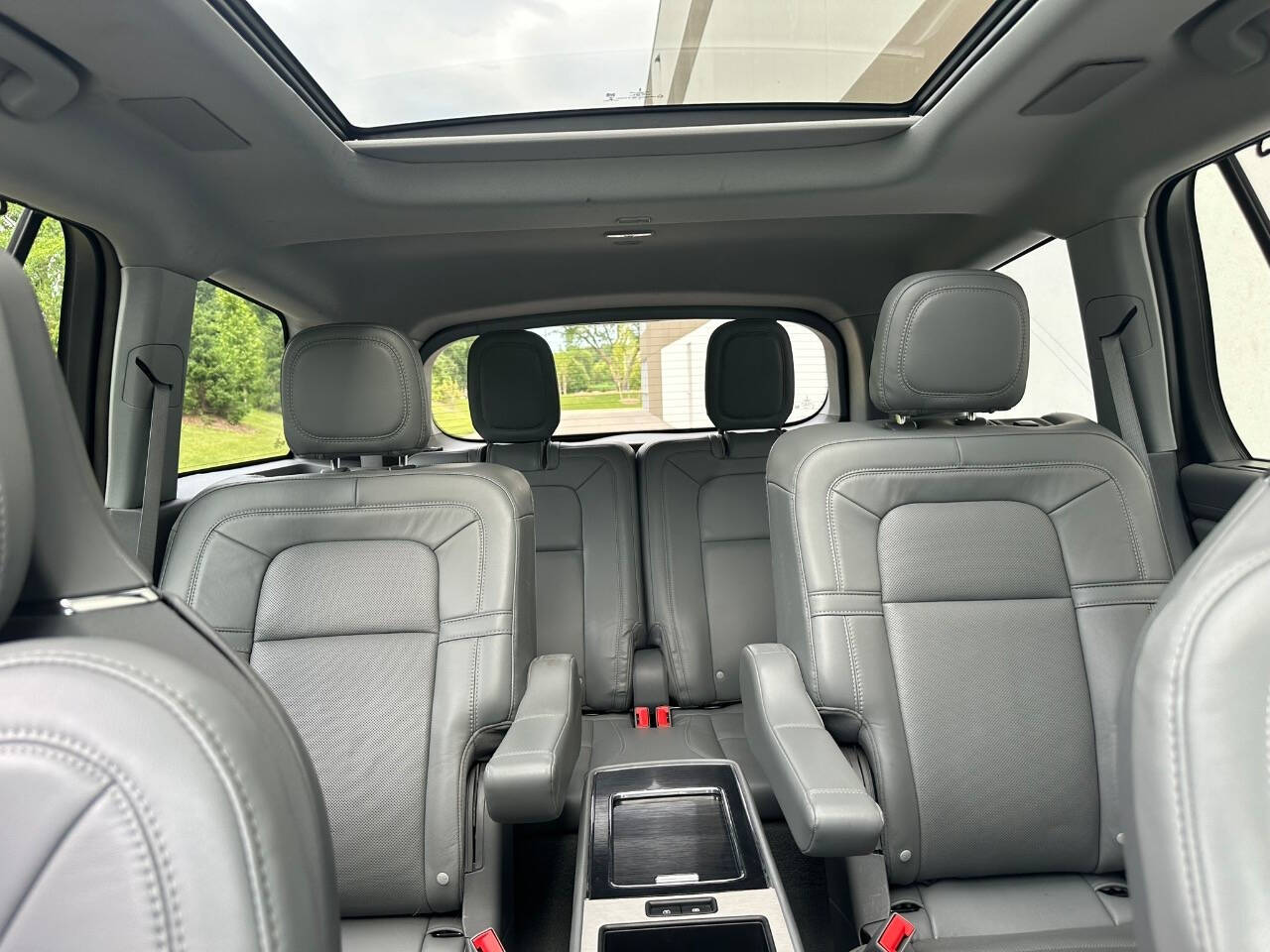 2020 Lincoln Aviator for sale at Phoenix Motor Co in Romulus, MI