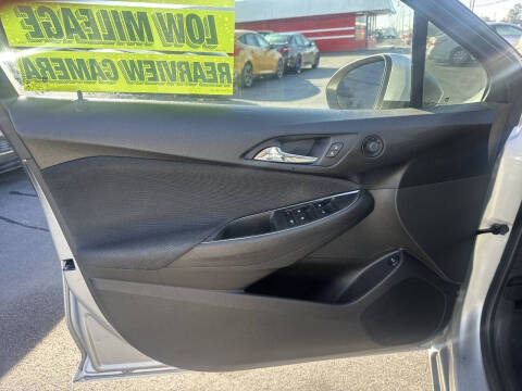 2017 Chevrolet Cruze LT Auto