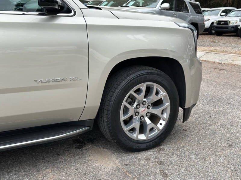 2017 GMC Yukon XL SLE