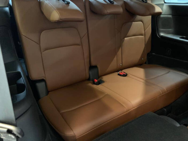 2023 Nissan Pathfinder Platinum