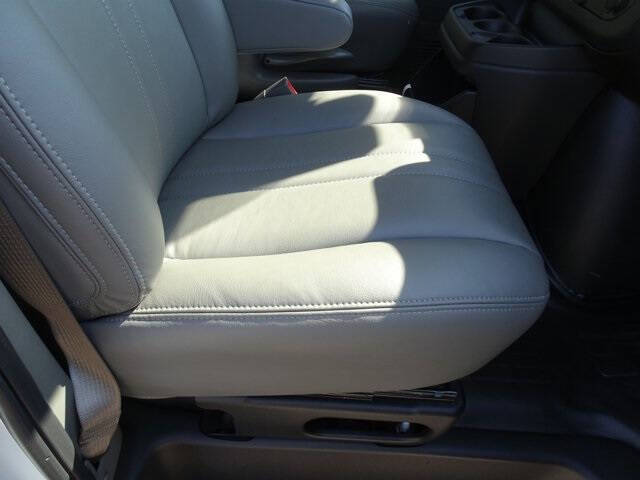 2024 Chevrolet Express LS 3500