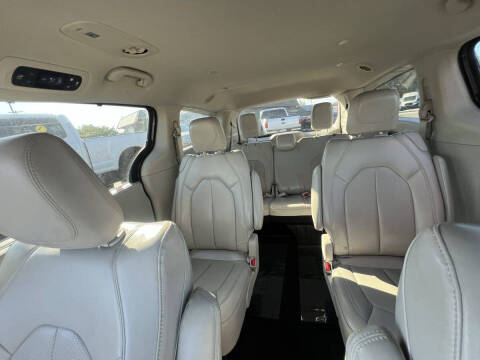 2021 Chrysler Voyager LXi