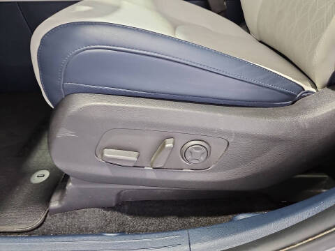 2025 Kia Carnival EX