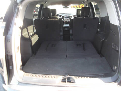 2017 GMC Acadia SLT-1