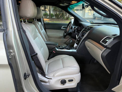 2011 Ford Explorer XLT