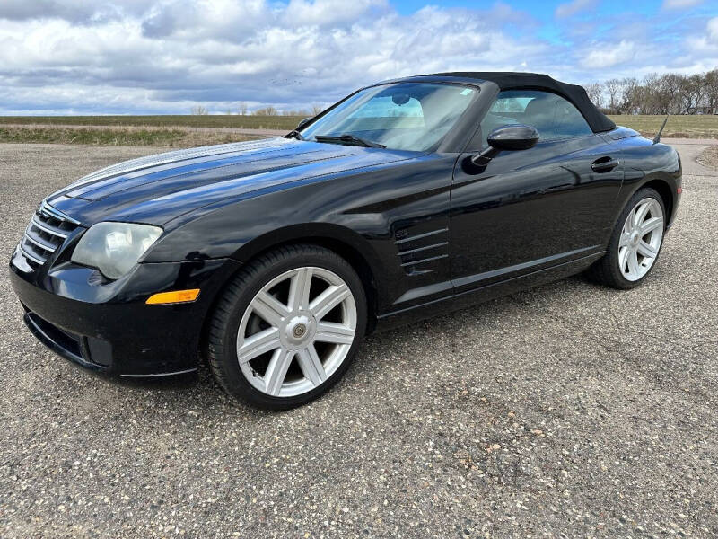 2005 Chrysler Crossfire for sale at Quinn Motors in Shakopee MN