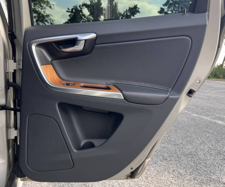 2017 Volvo XC60 T5 Inscription