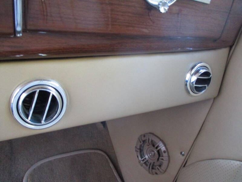 1939 Ford Cabriolet Deluxe