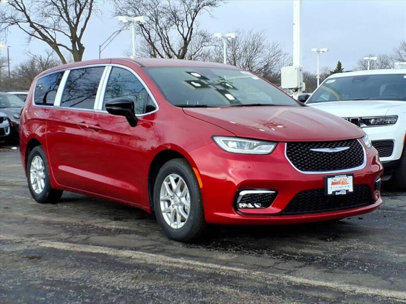 2026 Chrysler Pacifica Select