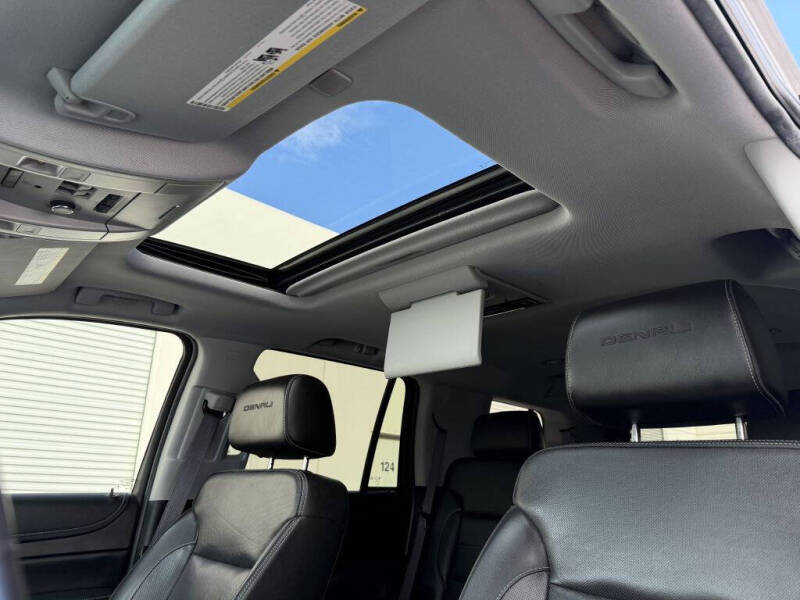 2017 GMC Yukon Denali