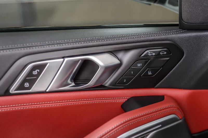 2022 BMW X6 xDrive40i