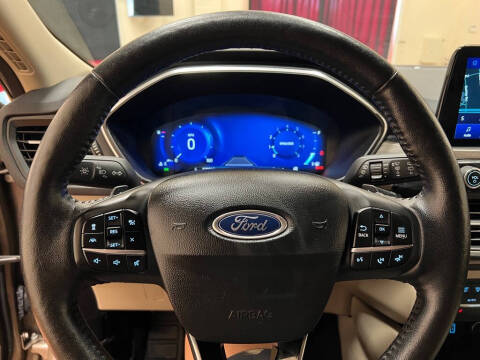 2020 Ford Escape Titanium