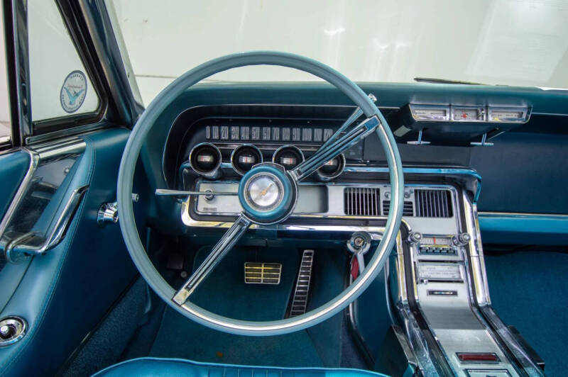 1964 Ford Thunderbird