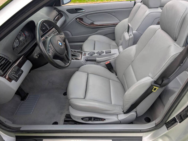 2002 BMW 3 Series 325Ci