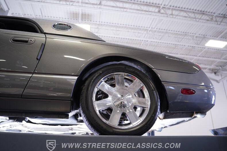 2003 Ford Thunderbird