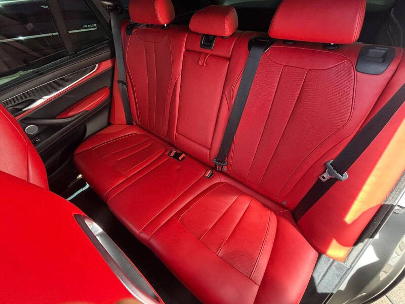2016 BMW X5 M