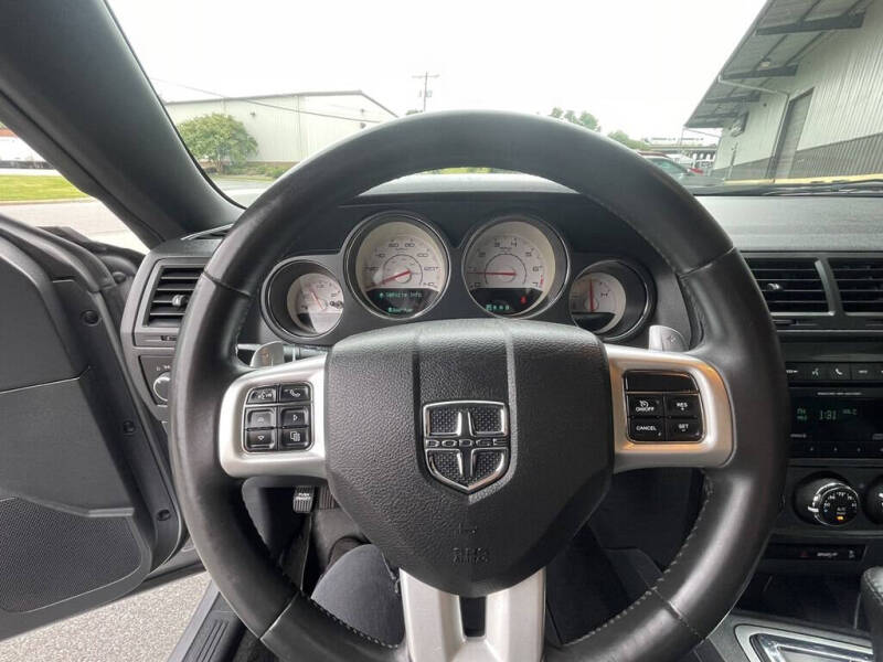 2013 Dodge Challenger SXT