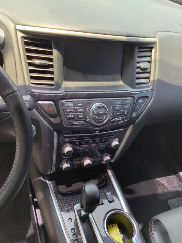 2019 Nissan Pathfinder S