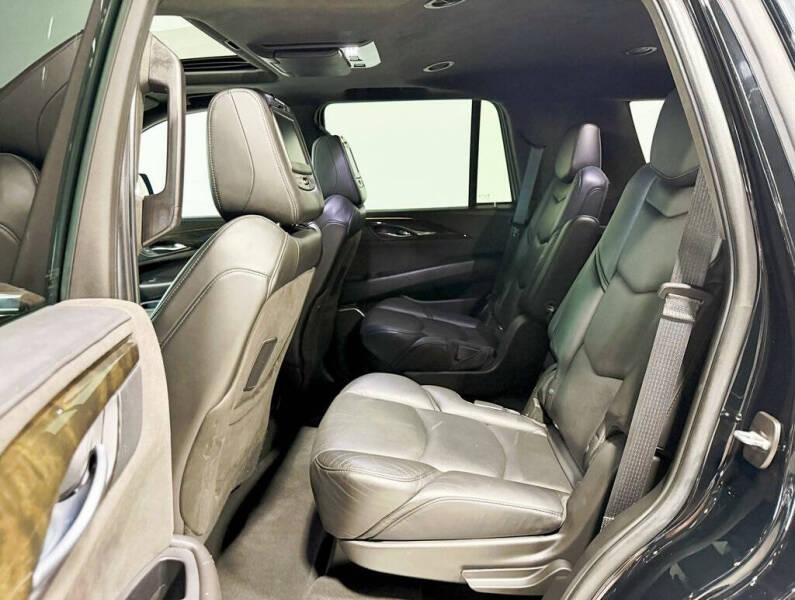 2018 Cadillac Escalade Platinum