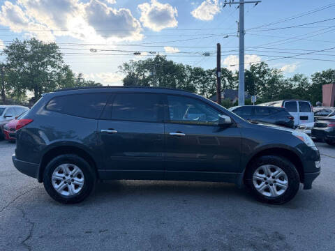 2011 Chevrolet Traverse LS