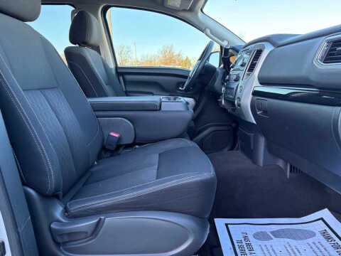 2018 Nissan Titan SV