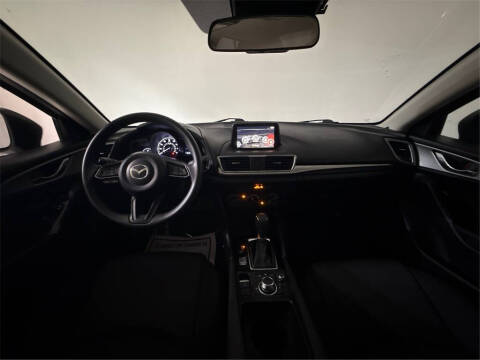 2018 Mazda MAZDA3 Sport