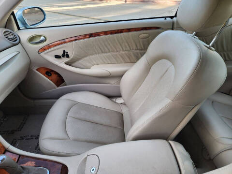 2005 Mercedes-Benz CLK CLK 320