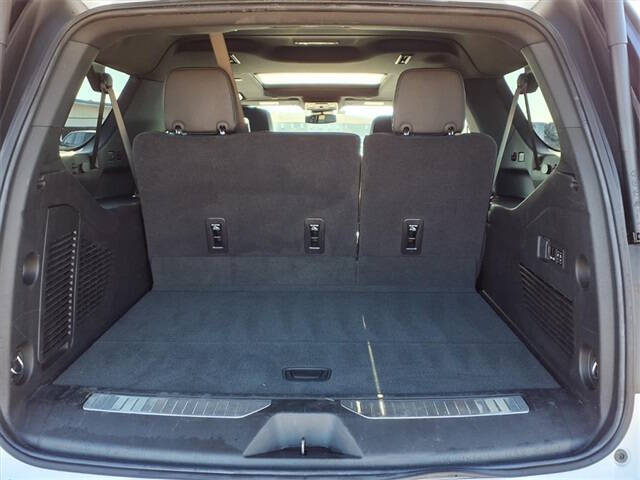 2024 Chevrolet Suburban RST